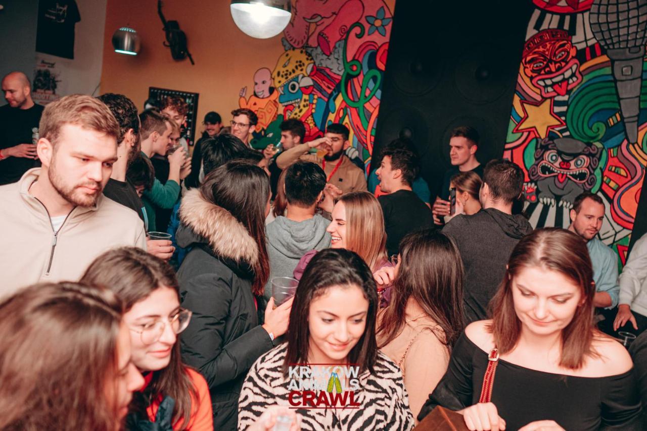 Let'S Rock Party Hostel! Age Limit From 18 Until 40! Krakkó Kültér fotó