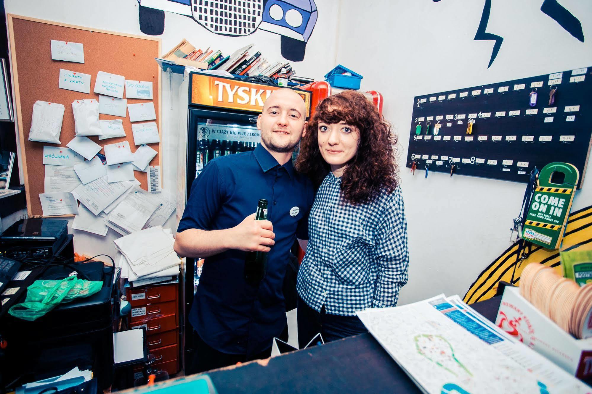 Let'S Rock Party Hostel! Age Limit From 18 Until 40! Krakkó Kültér fotó